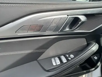 BMW M850i xDrive  M Technik