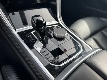 BMW M850i xDrive  M Technik