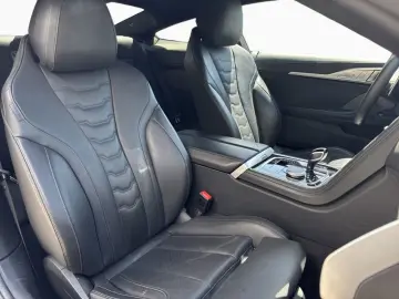 BMW 850i xDr. Coupe M-Technik-Paket Multisitze Laser