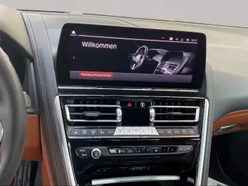 BMW M850i xDrive Coupé Bowers & Wilkins Laser Alarm
