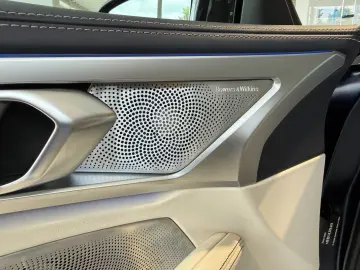 BMW M850 i xDr. Coupe LASER B&W BELÜF SOFT NP 170T€