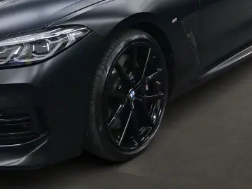 BMW M850i xDrive DrivAssProf ParkAssPlus Soft-Close