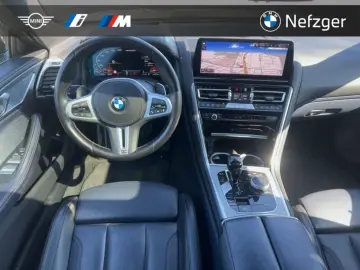 BMW M850 i xDrive Gran Coupe Park-Assistent PANO B&W
