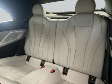 BMW M8 Cabrio Competition Laserlicht  Nackenwärmer