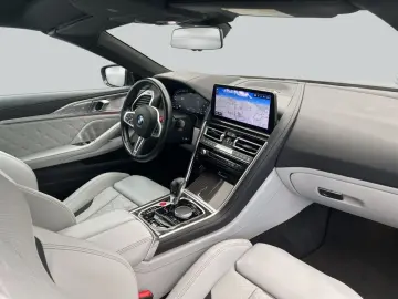 BMW M8 Cabrio Competition Laserlicht  Nackenwärmer
