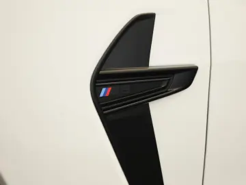 BMW M8 Competition Merino Laser HarmanK ACC 360 20