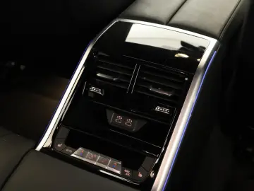 BMW M8 Competition Merino Laser HarmanK ACC 360 20