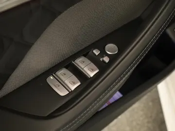 BMW M8 Competition Merino Laser HarmanK ACC 360 20