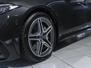MERCEDES-BENZ CLS 400 d 4M AMG Schiebedach Multibeam…