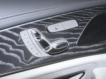 MERCEDES-BENZ CLS 400 d 4M AMG Schiebedach Multibeam…