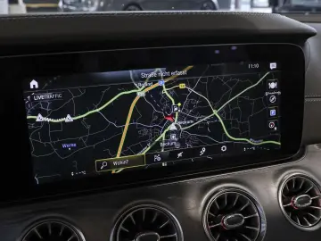 MERCEDES-BENZ CLS 400 d 4M AMG Schiebedach Multibeam…