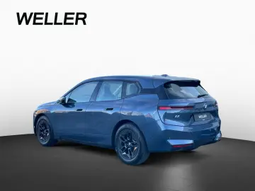 BMW iX xDrive45 679 - 0Anz ALED HK DA  KomZu S-Close