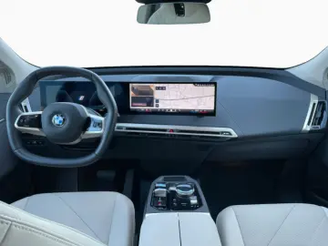 BMW iX xDrive45 679 - 0Anz ALED HK DA  KomZu S-Close
