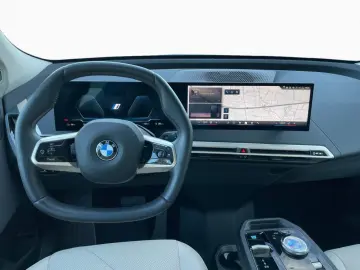 BMW iX xDrive45 679 - 0Anz ALED HK DA  KomZu S-Close