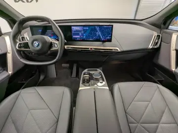 BMW iX xDrive50 Laser Pano SkyLounge DA Prof 360