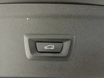 BMW iX xDrive50 Laser Pano SkyLounge DA Prof 360
