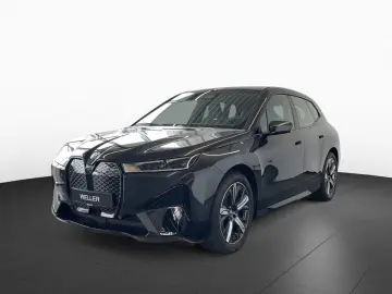 BMW iX xDrive50 Sport LivePro SkyL Kam H K DA KomZu