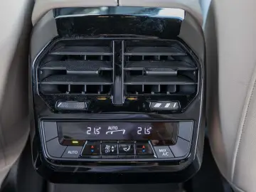 BMW iX xDrive50 Sportp. Dig.Cockpit HUD LED Shz. BT