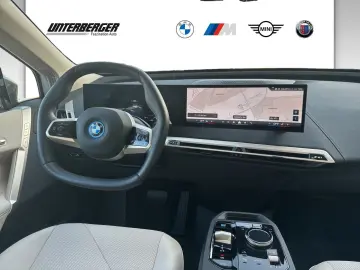 BMW iX xDrive50 SHZ Sitzbelüftung
