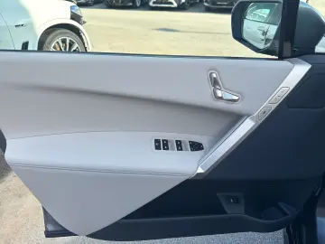 BMW iX xDrive50 SHZ Sitzbelüftung