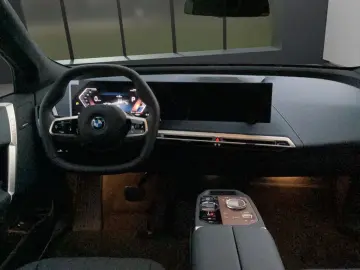 BMW iX xDrive50 Edition LASER NAVI HUD PANO 22  AHK