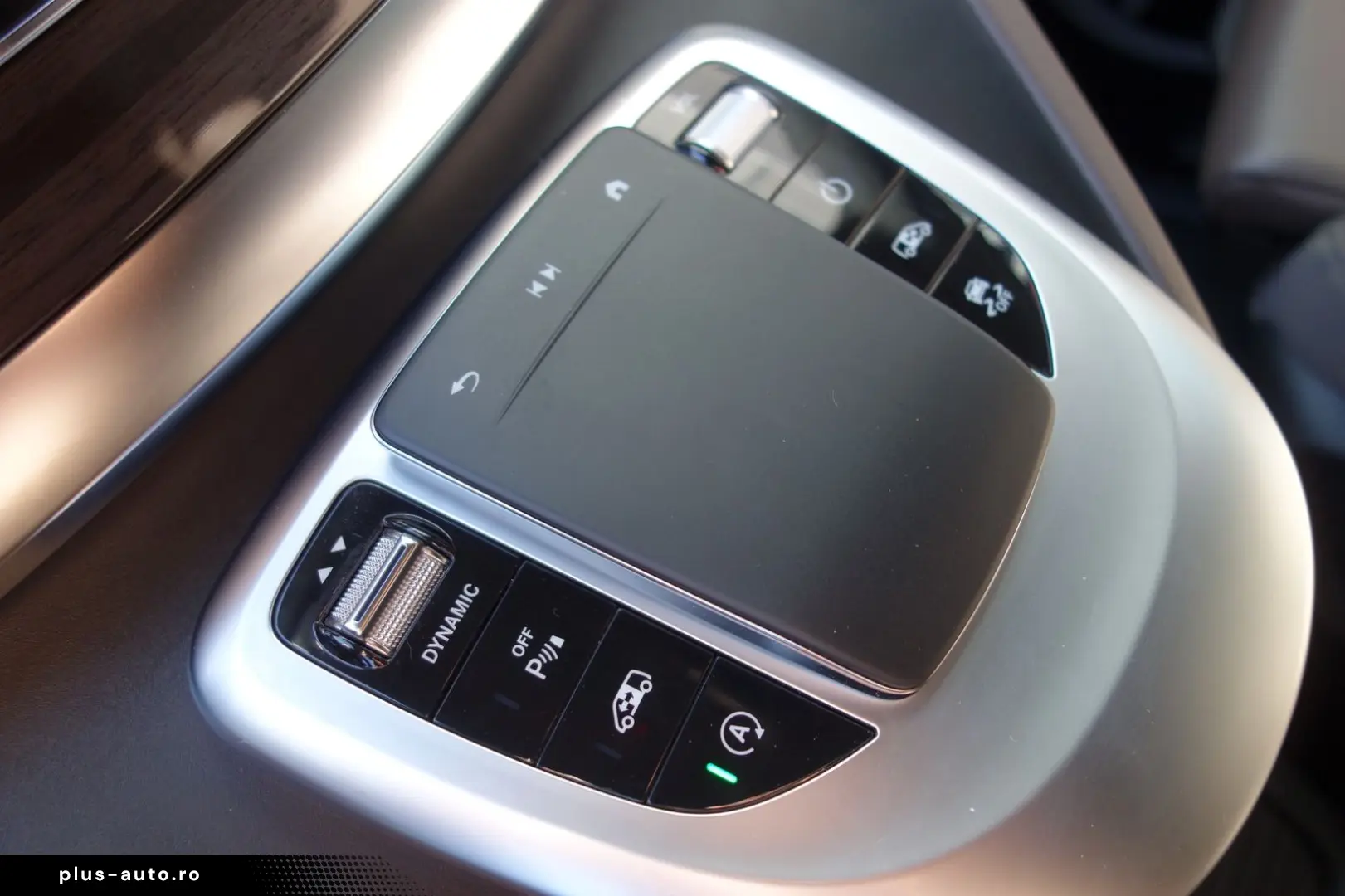 MERCEDES-BENZ V-Class 2022 — imagine 11