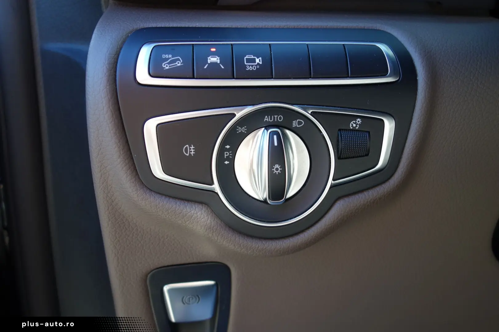 MERCEDES-BENZ V-Class 2022 — imagine 32