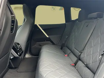 BMW iX xDrive50 M Sport DA Prof HUD Pano AHK Laser