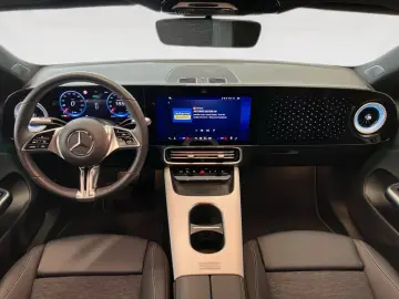MERCEDES-BENZ CLA 250  Progressive Pano DISTRO KEYLE…