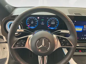 MERCEDES-BENZ CLA 250  Progressive Pano DISTRO KEYLE…
