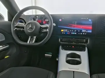 MERCEDES-BENZ CLA 250  AMG NIGHT PANO SPUR STANDH PD…