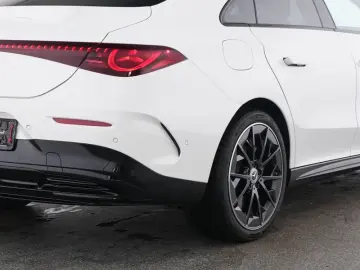 MERCEDES-BENZ CLA 250  AMG NIGHT PANO SPUR STANDH PD…