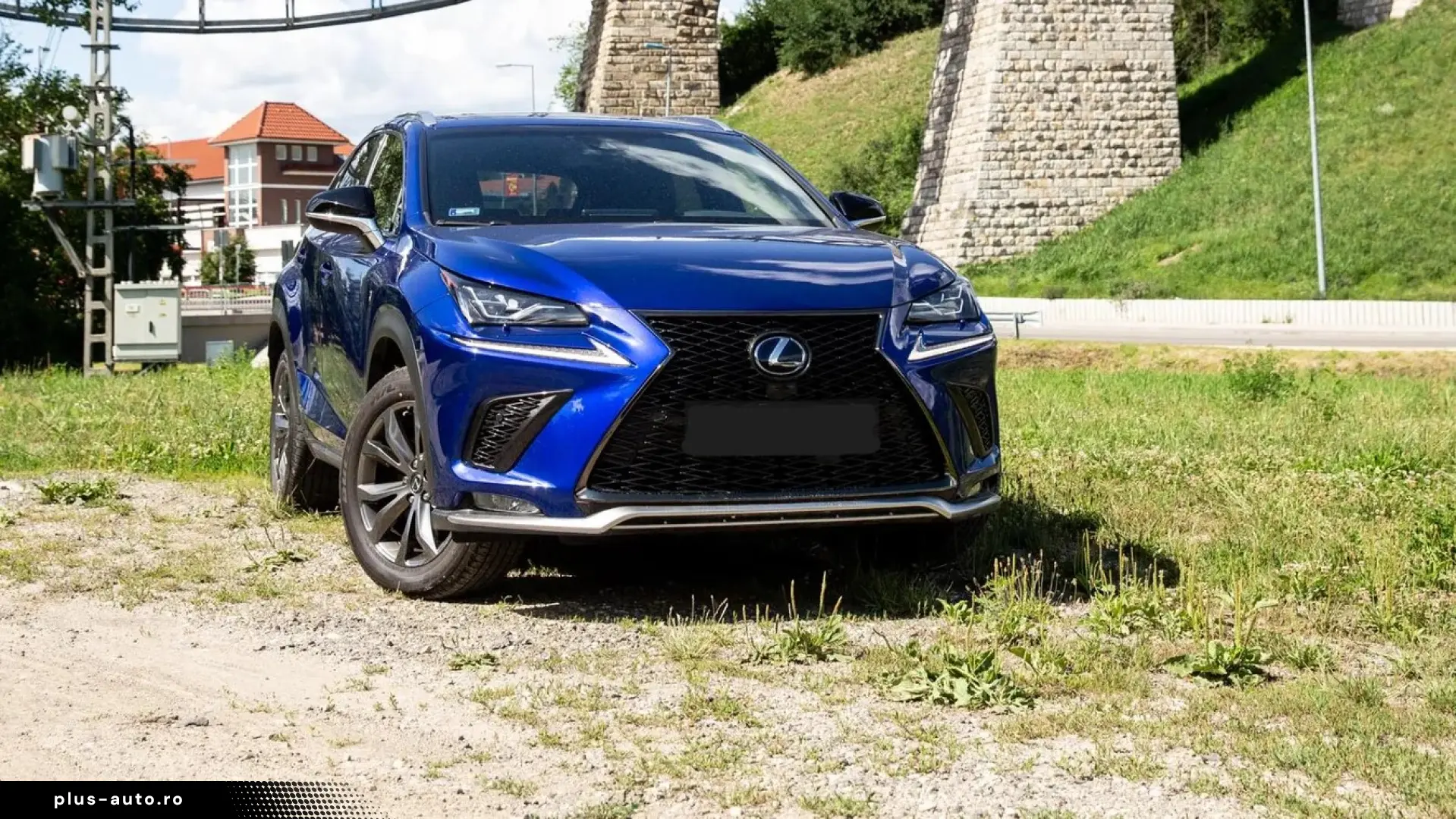 Lexus NX 300