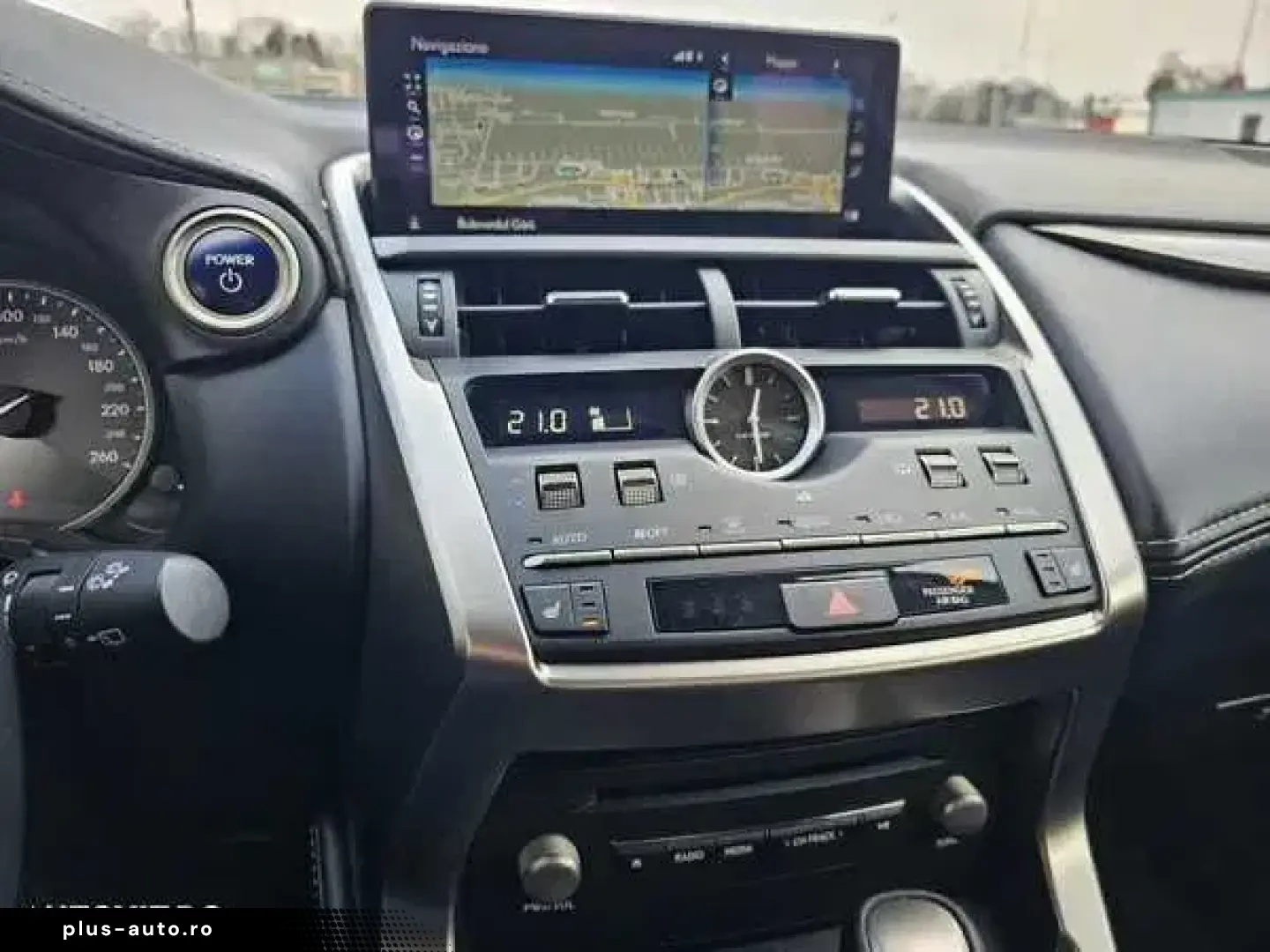 Lexus NX 300
