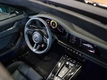 Porsche 911 Turbo S T-Hybrid