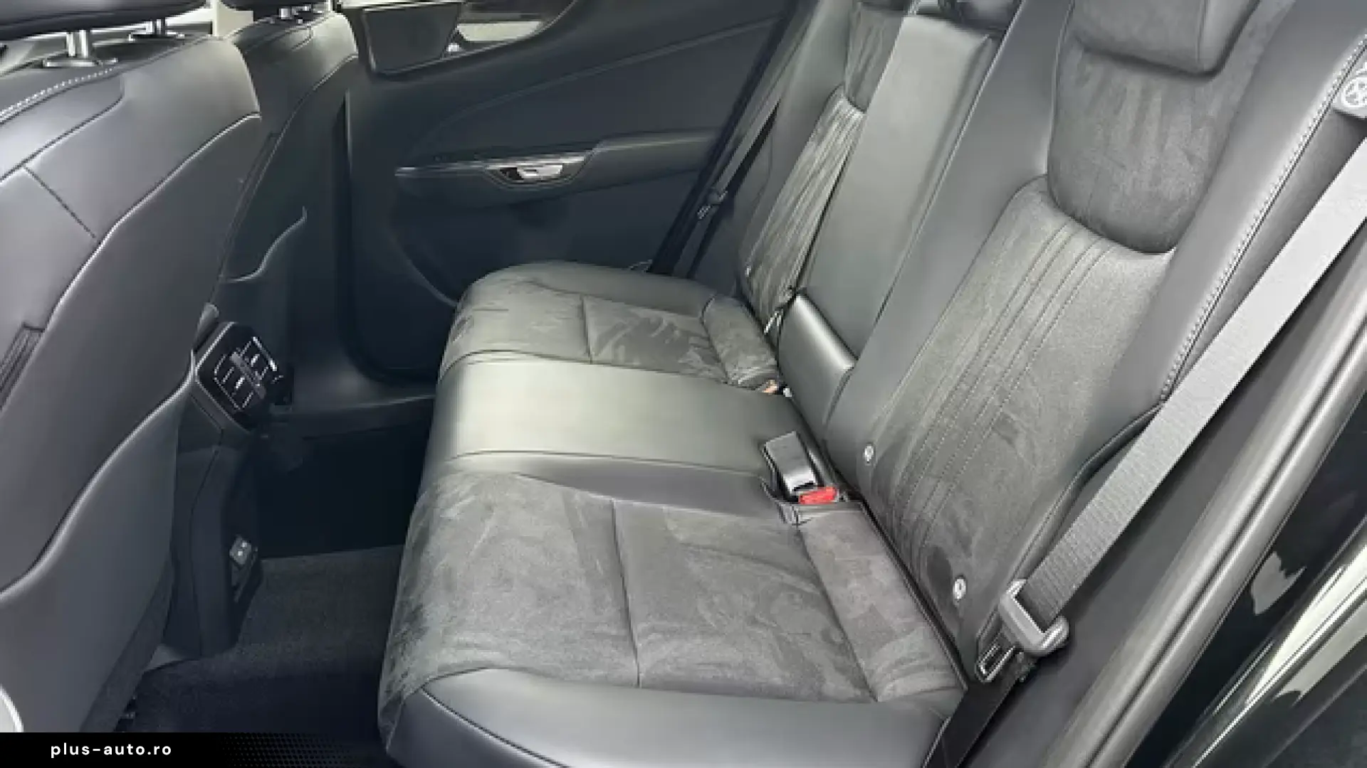 Lexus NX 350h E-Four Business NAVI