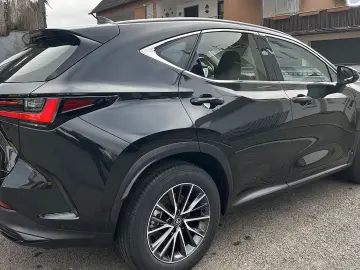 Lexus NX 350h E-Four Business NAVI