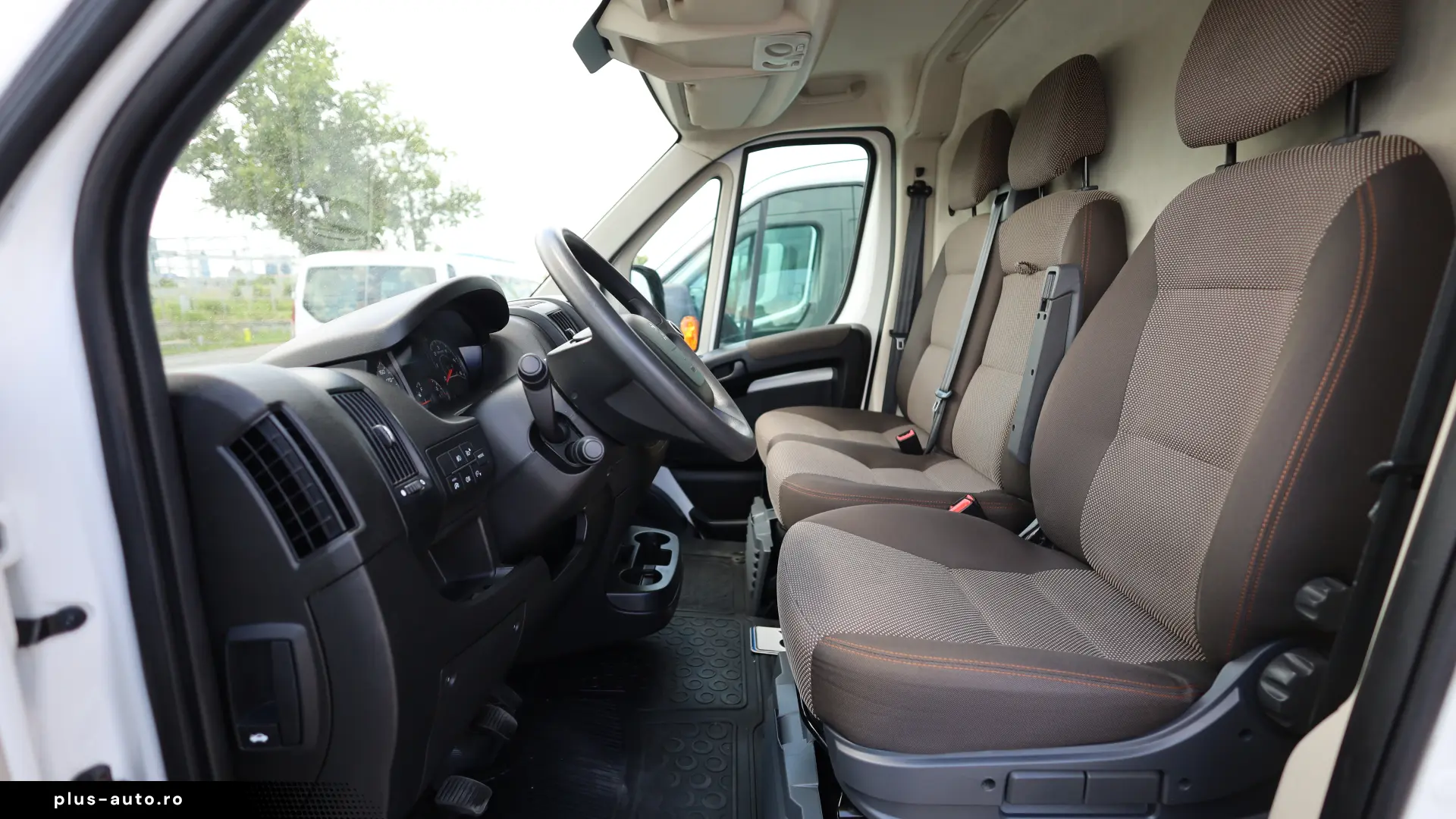 Peugeot Boxer L4H2 2.2D 140CP