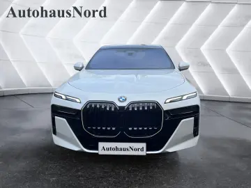 BMW 740 d xDrive M-Pro SKYLoung Leather-Red REARTV S