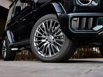 Mercedes-Benz G 63 AMG G 63 FACELIFT   TV   DARK CHROME