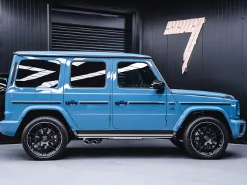 Mercedes-Benz G 63 AMG 2025   China Blue   Black