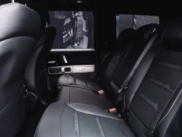 Mercedes-Benz G 63 AMG 2025   China Blue   Black