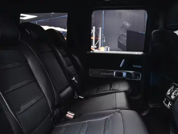 Mercedes-Benz G 63 AMG 2025   China Blue   Black