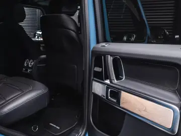 Mercedes-Benz G 63 AMG 2025   China Blue   Black