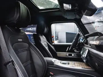Mercedes-Benz G 63 AMG 2025   China Blue   Black