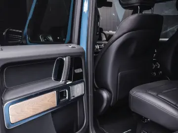 Mercedes-Benz G 63 AMG 2025   China Blue   Black