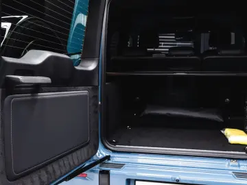 Mercedes-Benz G 63 AMG 2025   China Blue   Black
