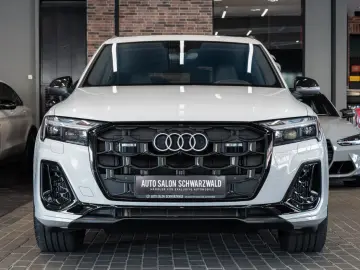 AUDI Q7 60 TFSIe quattro S-SITZE AHK PANO MEMORY