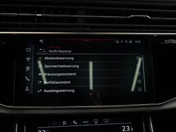 AUDI Q7 60 TFSIe quattro S-SITZE AHK PANO MEMORY