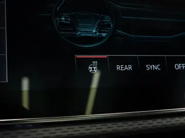 AUDI Q7 60 TFSIe quattro S-SITZE AHK PANO MEMORY